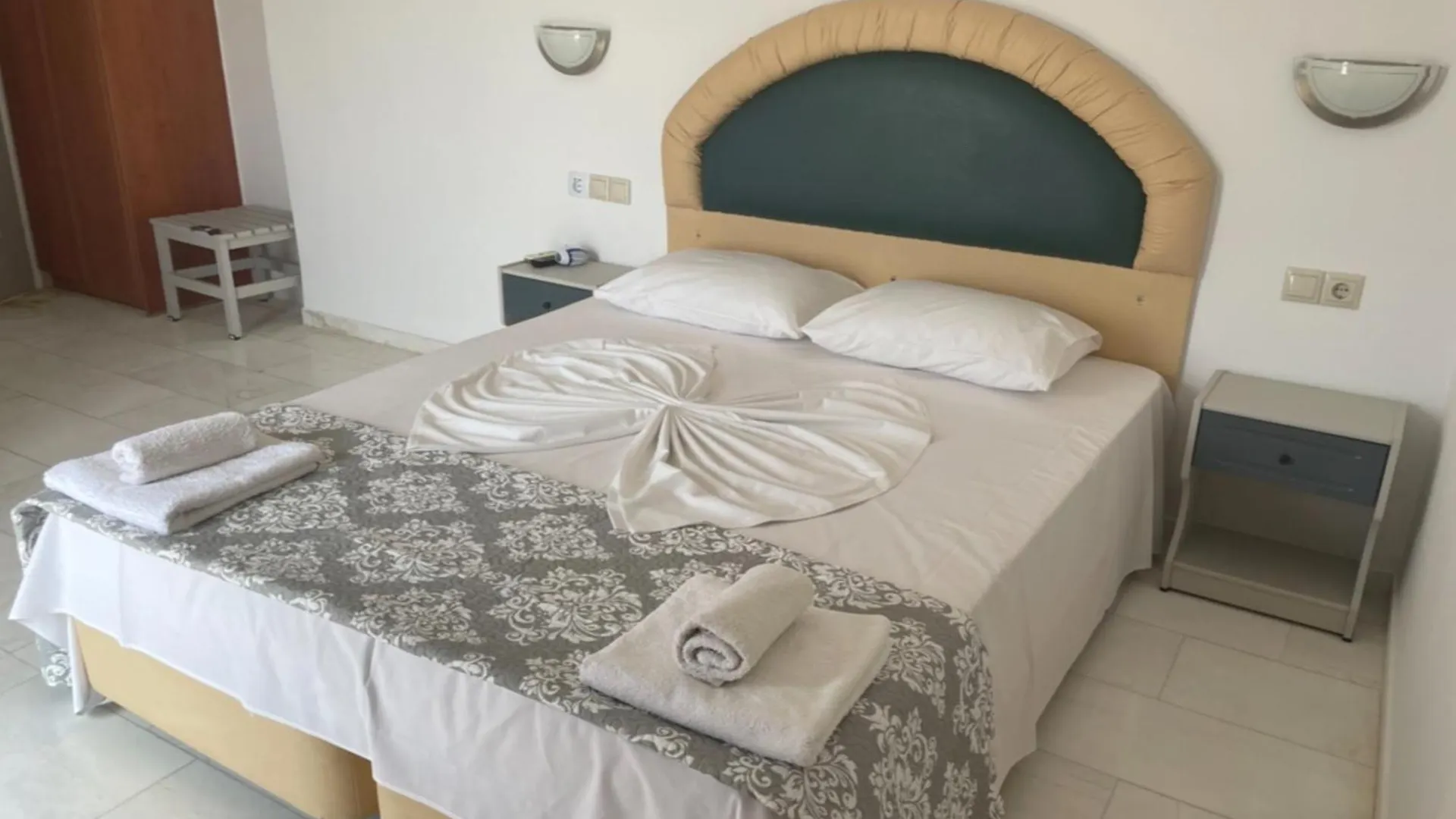 Hotel Kourkoumelata アルゴストリオン