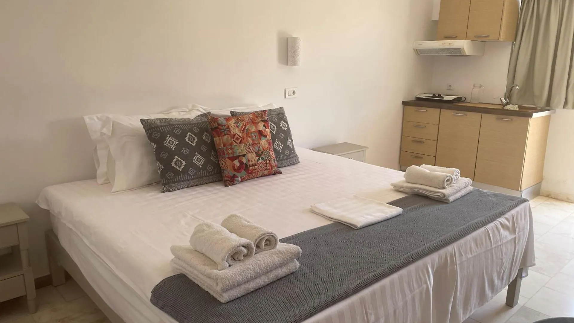 **  Hotel Kourkoumelata Argostoli  Greece