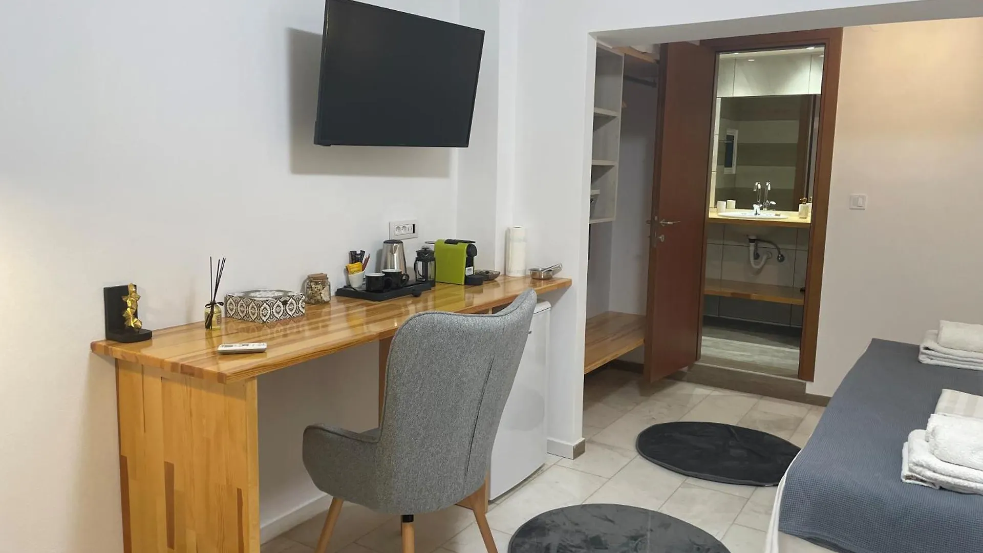 **  Hotel Kourkoumelata Argostoli  Greece