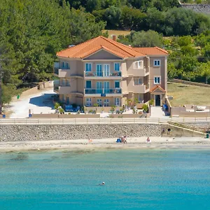 Appartement Egialion Iqia